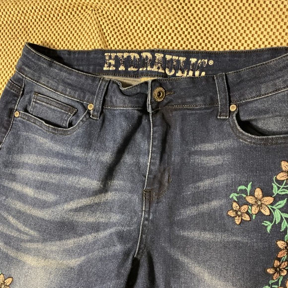 Hydraulic JeansWomen's 14 Boho Blue Curvy Embroidered Flower Stretch Denim - Picture 3 of 6